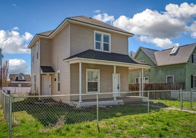Photo 3 of Multi family home for sale at 218 E Baldwin Ave, Spokane, WA 99207 | MLS# 202615224 | Listing updated on 2026-04-17