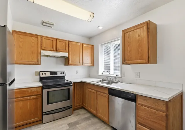 Homes for sale in Spokane, WA | 1829 W 6Th Ave, Spokane, WA 99204 | MLS# 202615277