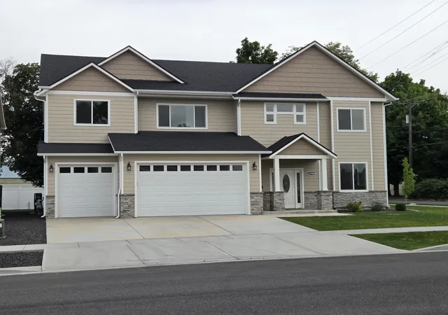 1st image of 12704 E Desmet Ave, Spokane Valley, WA 99216 | MLS# 202615312