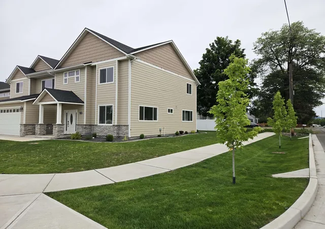 2nd image of 12704 E Desmet Ave, Spokane Valley, WA 99216 | MLS# 202615312