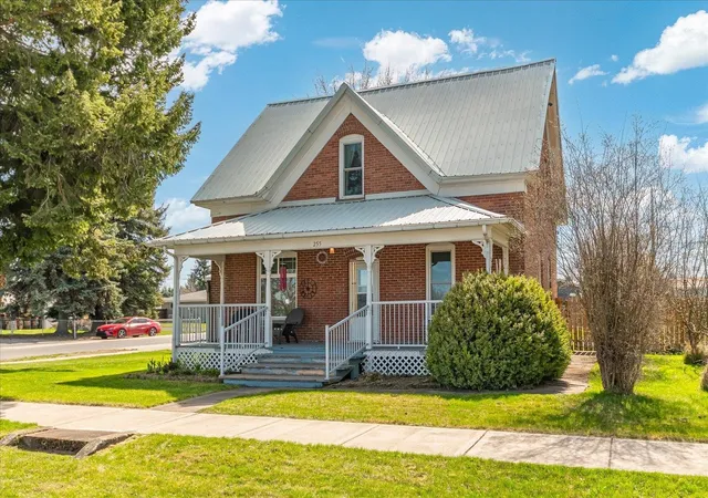 Photo 3 of Sale Pending at 255 E Broadway Ave, Reardan, WA 99209 | MLS# 202615331 | Listing updated on 2026-08-26