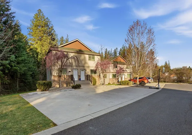 1st image of 915 W Pirate Ln, Spokane, WA 99218 | MLS# 202615355