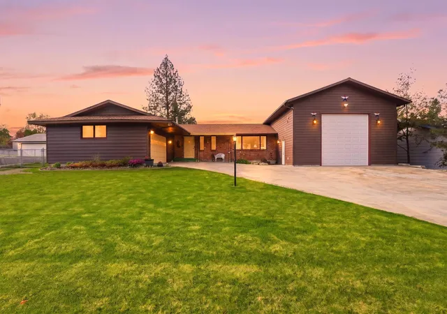Photo 1 of Sale Pending at 11116 E 24th Avenue, Spokane Valley, WA 99206 | MLS# 202615368 | Listing updated on 2026-05-04