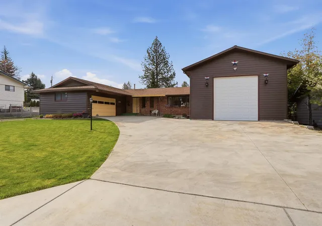 Photo 2 of Sale Pending at 11116 E 24th Avenue, Spokane Valley, WA 99206 | MLS# 202615368 | Listing updated on 2026-05-04