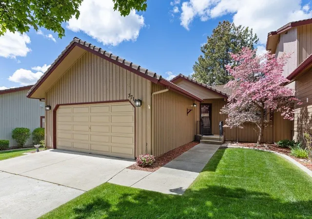 Homes for sale in Spokane, WA | 3716 S Alder Cir, Spokane, WA 99223 | MLS# 202615378