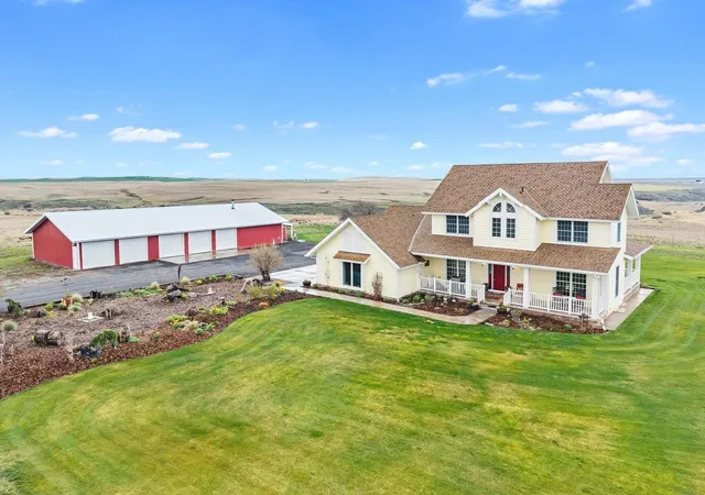 Photo 4 of Single family home for sale at 34462 E Cottonwood Crk Rd, Davenport, WA 99122 | MLS# 202615391 | Listing updated on 2026-09-16