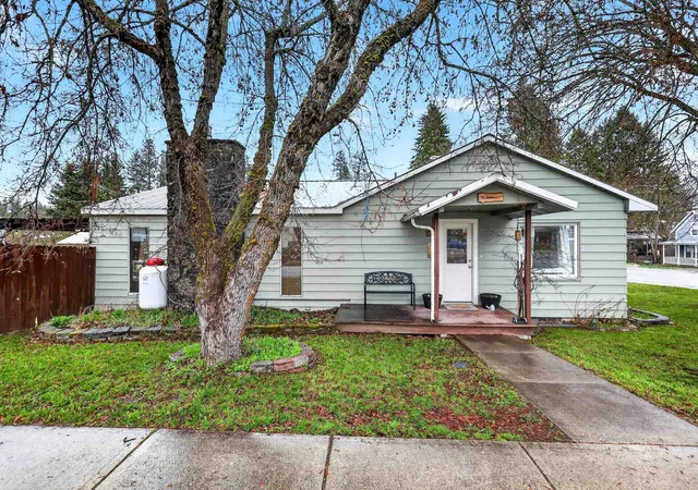 Homes for sale in Newport, WA | 928 W 1st St, Newport, WA 99156 | MLS# 202615527