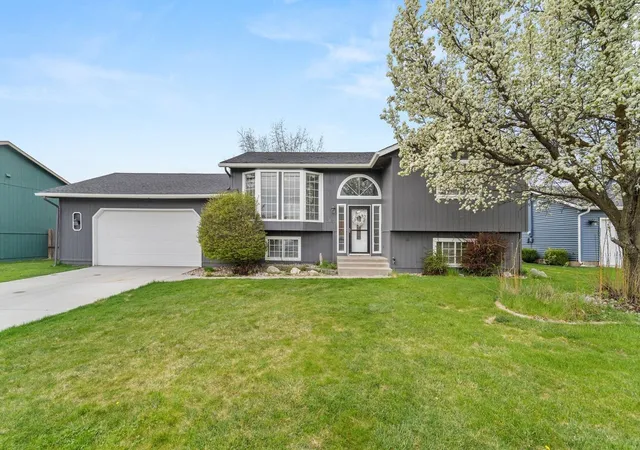 Photo 2 of Single family home for sale at 12823 N Pittsburg Ave, Spokane, WA 99208 | MLS# 202615542 | Listing updated on 2026-10-08