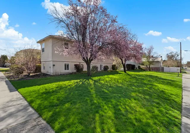 Photo 2 of Multi family home for sale at 3222 3224 N Madison St, Spokane, WA 99205 | MLS# 202615565 | Listing updated on 2026-09-01