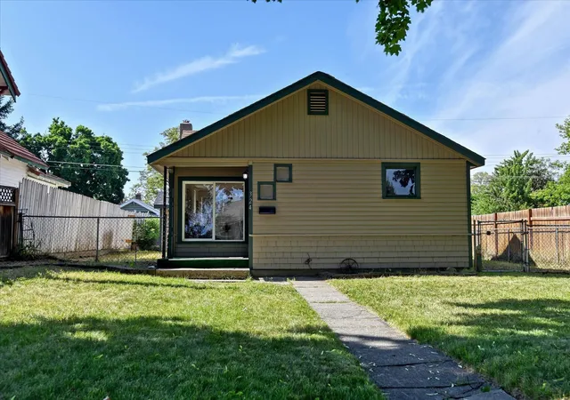 Photo 1 of Single family home for sale at 324 E Everett Ave, Spokane, WA 99207 | MLS# 202615615 | Listing updated on 2026-09-17