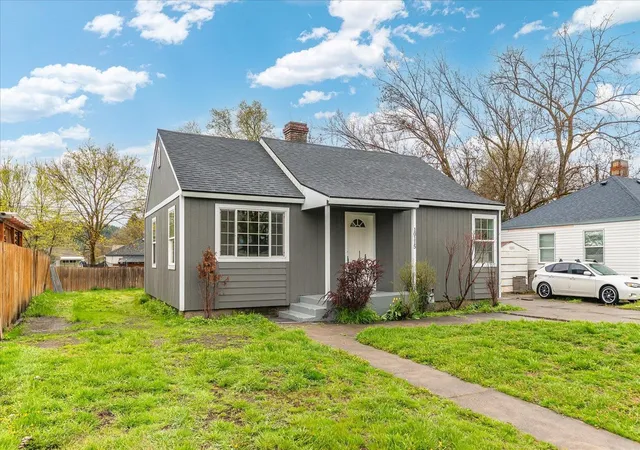 Photo 3 of Sale Pending at 10115 N Wesley Rd, Spokane, WA 99218 | MLS# 202615645 | Listing updated on 2026-05-21