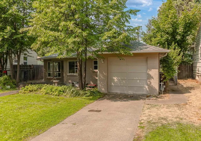 Photo 3 of Sale Pending at 1307 E Thurston Ave, Spokane, WA 99203 | MLS# 202615663 | Listing updated on 2026-09-22