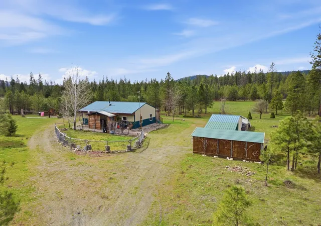 Homes for sale in Springdale, WA | 4548 Emilys Wy, Springdale, WA 99173 | MLS# 202615692