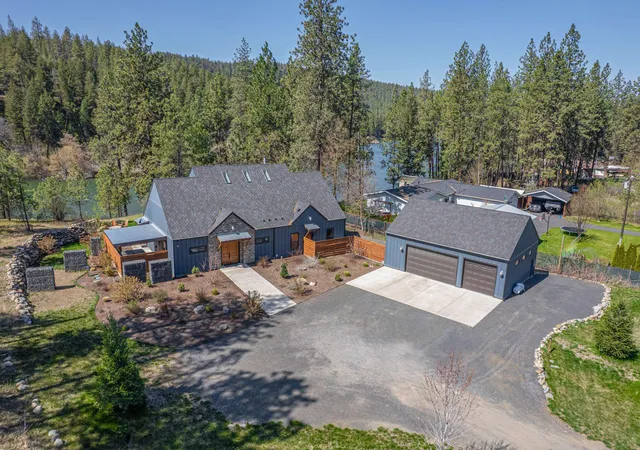 Homes for sale in Nine Mile Falls, WA | 11411 N Nine Mile Rd, Nine Mile Falls, WA 99026 | MLS# 202615706