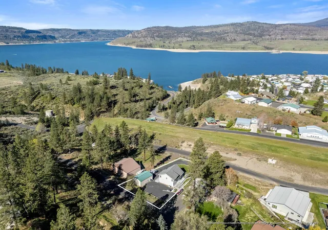 Homes for sale in Seven Bays, WA | 304 Airport Way, Seven Bays, WA 99122 | MLS# 202615750