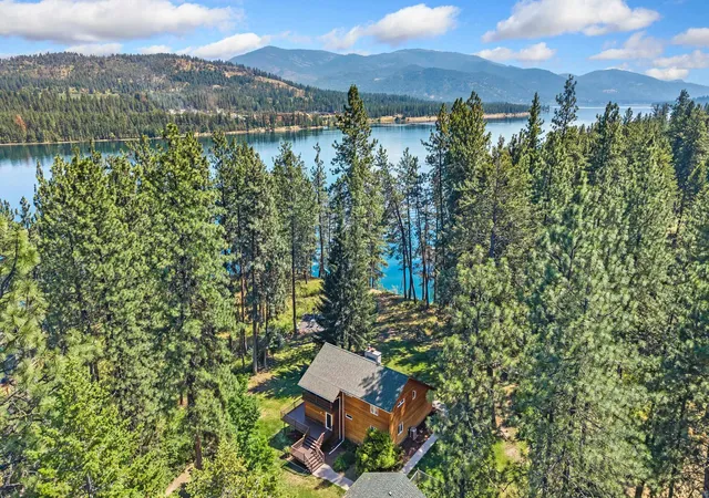 2nd image of 61 Columbia Dr, Kettle Falls, WA 99141 | MLS# 202615754