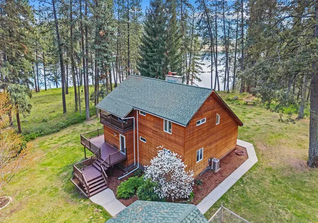Photo 2 of Single family home for sale at 61 Columbia Dr, Kettle Falls, WA 99141 | MLS# 202615754 | Listing updated on 2026-09-23