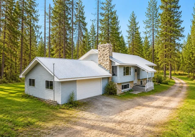 Photo 1 of Single family home for sale at 2600 Highline Rd, Chewelah, WA 99109 | MLS# 202615763 | Listing updated on 2026-08-26