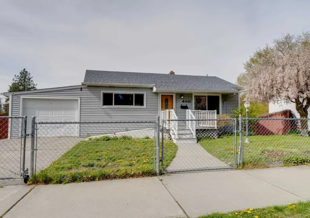 Homes for sale in Spokane, WA | 6011 N Forest Blvd, Spokane, WA 99205 | MLS# 202615764