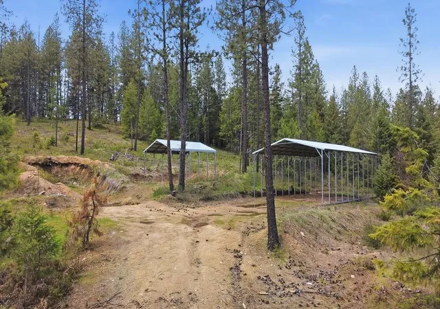 5th image of 8300 E Lodge Pole Ln Ln, Chattaroy, WA 99003 | MLS# 202615776