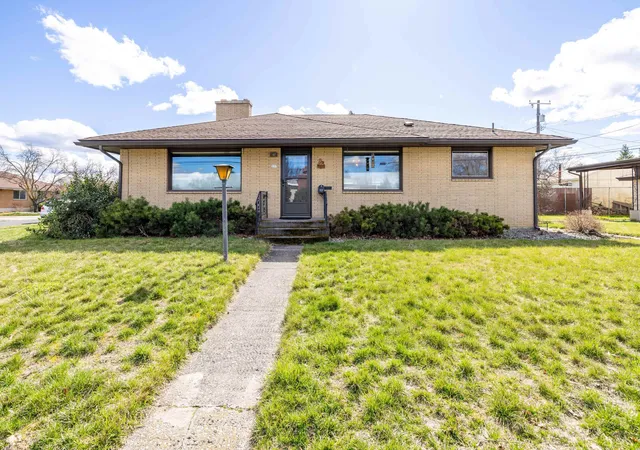 Homes for sale in Spokane, WA | 337 W Wabash Ave, Spokane, WA 99205 | MLS# 202615793
