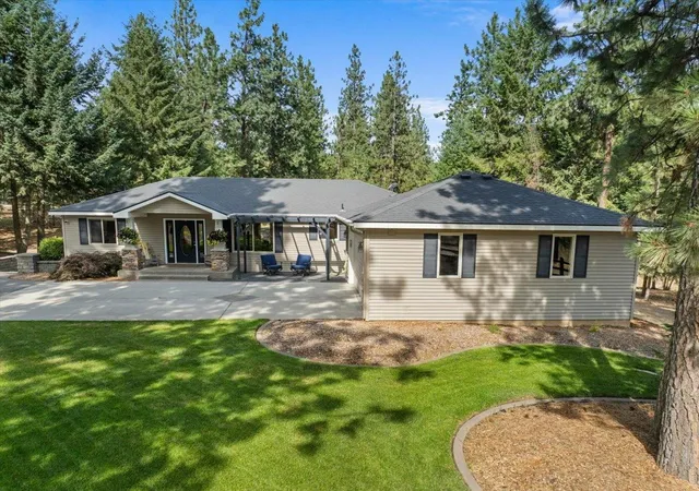 Photo 2 of Single family home for sale at 6910 N Harvard Rd, Newman Lake, WA 99025 | MLS# 202615813 | Listing updated on 2026-04-28