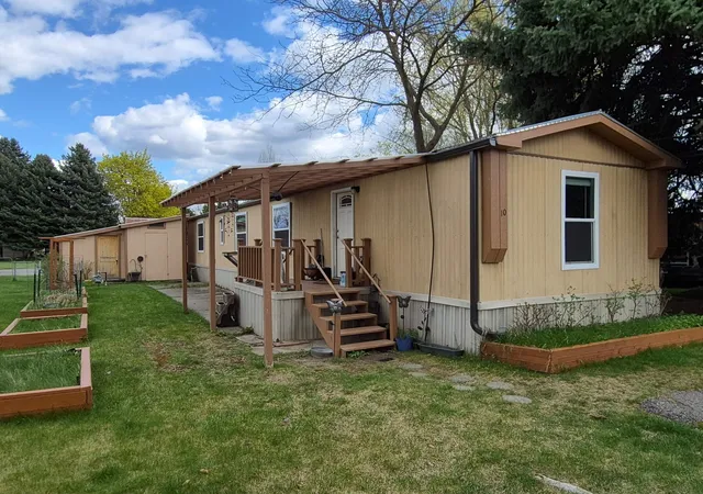 Photo 1 of Manufactured home for sale at 3925 E Farwell Rd, Mead, WA 99021 | MLS# 202615818 | Listing updated on 2026-10-07