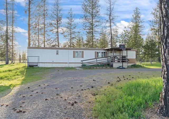 1st image of 17212 S Brooks Rd, Cheney, WA 99004 | MLS# 202615822