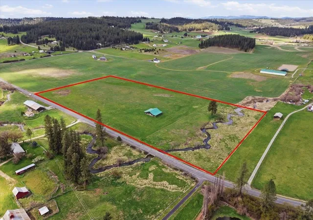 2nd image of 13711 E Mt Spokane Park Dr, Mead, WA 99021 | MLS# 202615855