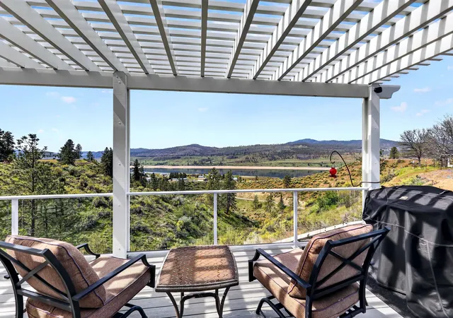 Homes for sale in Deer Meadows, WA | 42325 N Doe Rd, Deer Meadows, WA 99122 | MLS# 202615874
