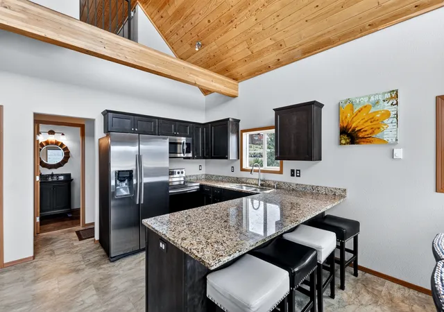 Homes for sale in Deer Meadows, WA | 42325 N Doe Rd, Deer Meadows, WA 99122 | MLS# 202615874