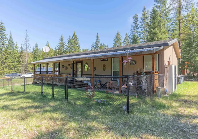 Homes for sale in Springdale, WA | 4849 Getna Wy, Springdale, WA 99173 | MLS# 202615885