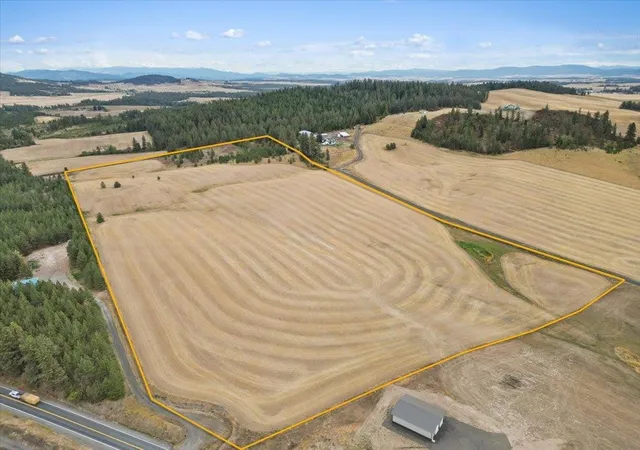 3rd image of 000 E Horton Rd, Rockford, WA 99030 | MLS# 202615920