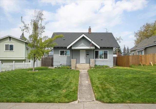 Homes for sale in Spokane, WA | 1408 W Kiernan Ave, Spokane, WA 99205 | MLS# 202615932