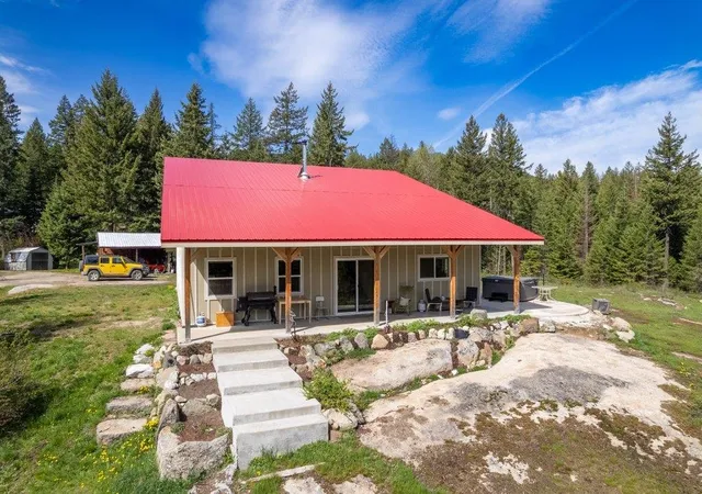 Photo 3 of Single family home for sale at 3621c Ln Mountain Way, Valley, WA 99181 | MLS# 202615990 | Listing updated on 2026-09-22
