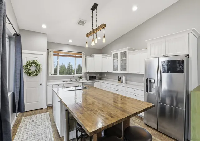 Photo 3 of Single family home for sale at 13118 NE Newman Lake Rd, Newman Lake, WA 99025 | MLS# 202616024 | Listing updated on 2026-08-22