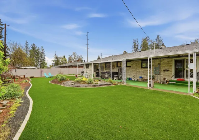 Homes for sale in Spokane, WA | 3220 W Francis Ave, Spokane, WA 99205 | MLS# 202616026