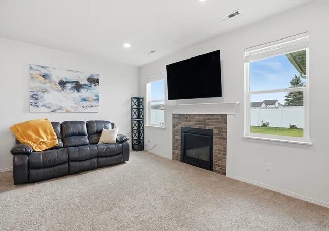 image of 1562 E B St, Deer Park, WA 99006 | MLS# 202616119
