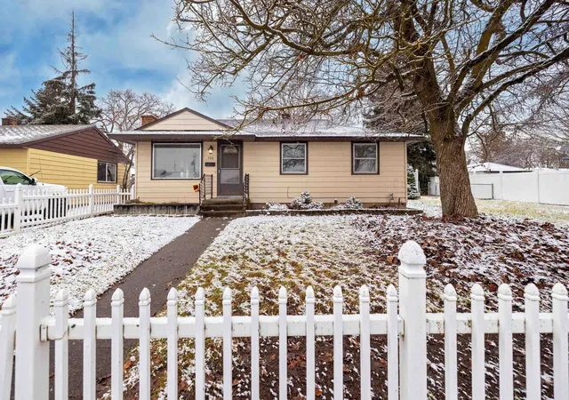 Photo 3 of Single family home for sale at 708 E Decatur Ave, Spokane, WA 99208 | MLS# 202616129 | Listing updated on 2026-09-23
