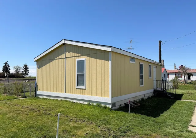 Photo 3 of Manufactured home for sale at 1210 2nd Street, Davenport, WA 99122 | MLS# 202616141 | Listing updated on 2026-08-29