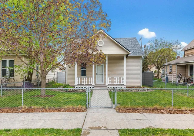 Homes for sale in Spokane, WA | 2603 E W Mallon Ave, Spokane, WA 99201 | MLS# 202616243