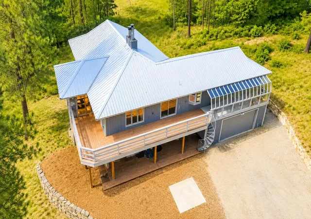 Photo 4 of Single family home for sale at 2383 A Burnt Valley Rd, Chewelah, WA 99109 | MLS# 202616253 | Listing updated on 2026-09-29
