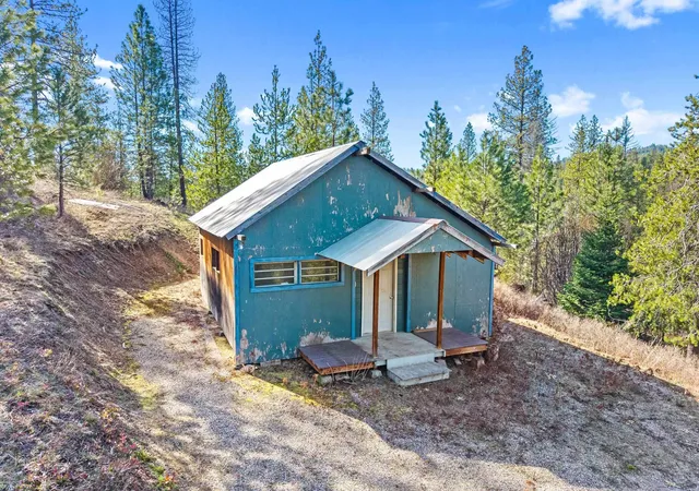 Homes for sale in Springdale, WA | 5324 Olinger Rd Rd, Springdale, WA 99173 | MLS# 202616257