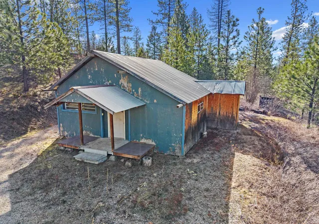 Homes for sale in Springdale, WA | 5324 Olinger Rd Rd, Springdale, WA 99173 | MLS# 202616257