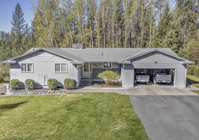 Single family home for sale at 1140 S Pine St, Kettle Falls, WA 99141 | MLS# 202616323