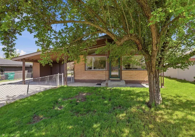 Photo 2 of Single family home for sale at 6814 N Post St, Spokane, WA 99208 | MLS# 202616372 | Listing updated on 2026-08-05