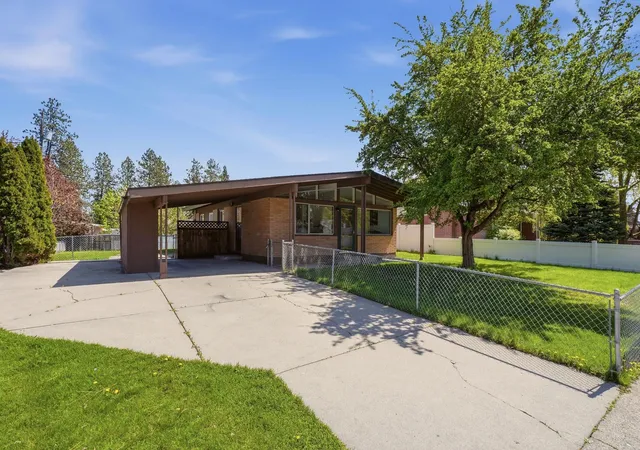 Photo 3 of Single family home for sale at 6814 N Post St, Spokane, WA 99208 | MLS# 202616372 | Listing updated on 2026-08-05