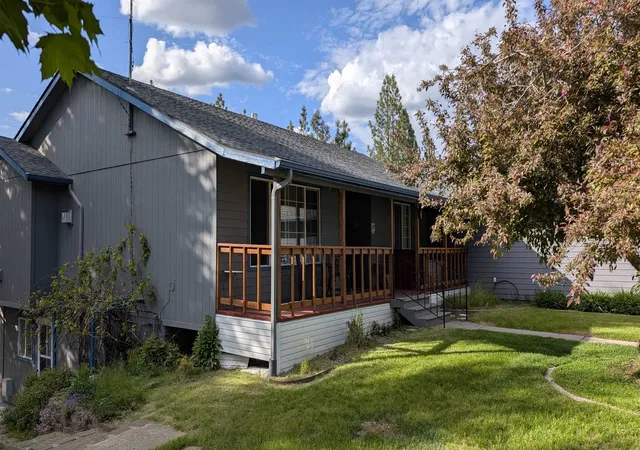 Homes for sale in Chattaroy, WA | 4807 E Chatteroy Rd, Chattaroy, WA 99003 | MLS# 202616387