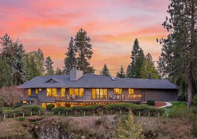 Photo 1 of Mansion for sale at 1912 E Southeast Blvd, Spokane, WA 99203 | MLS# 202616458 | Listing updated on 2026-09-02