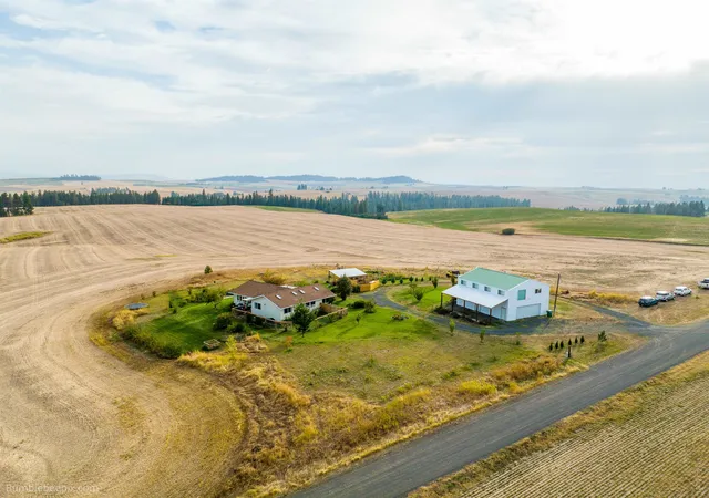 Homes for sale in Rockford, WA | 22810 E Rockford Idaho Rd, Rockford, WA 99030 | MLS# 202616600